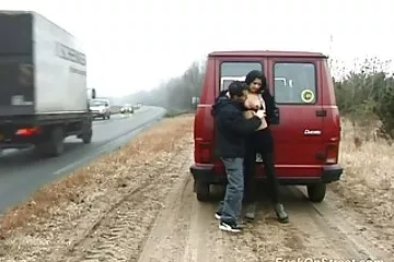 الزوجة فلم سكسي مترجم عربي الناضجة تنفض قضيب عشيقها وتضربه