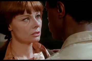الجمال الناضج افلام سكسي مترجمة في الوشم يرتب عصابة ضجة مع السود.