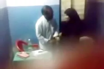 ابن يمارس الجنس مع أمه في الحمام ويمارس الجنس في فمها فلام سكسي مترجم عربي